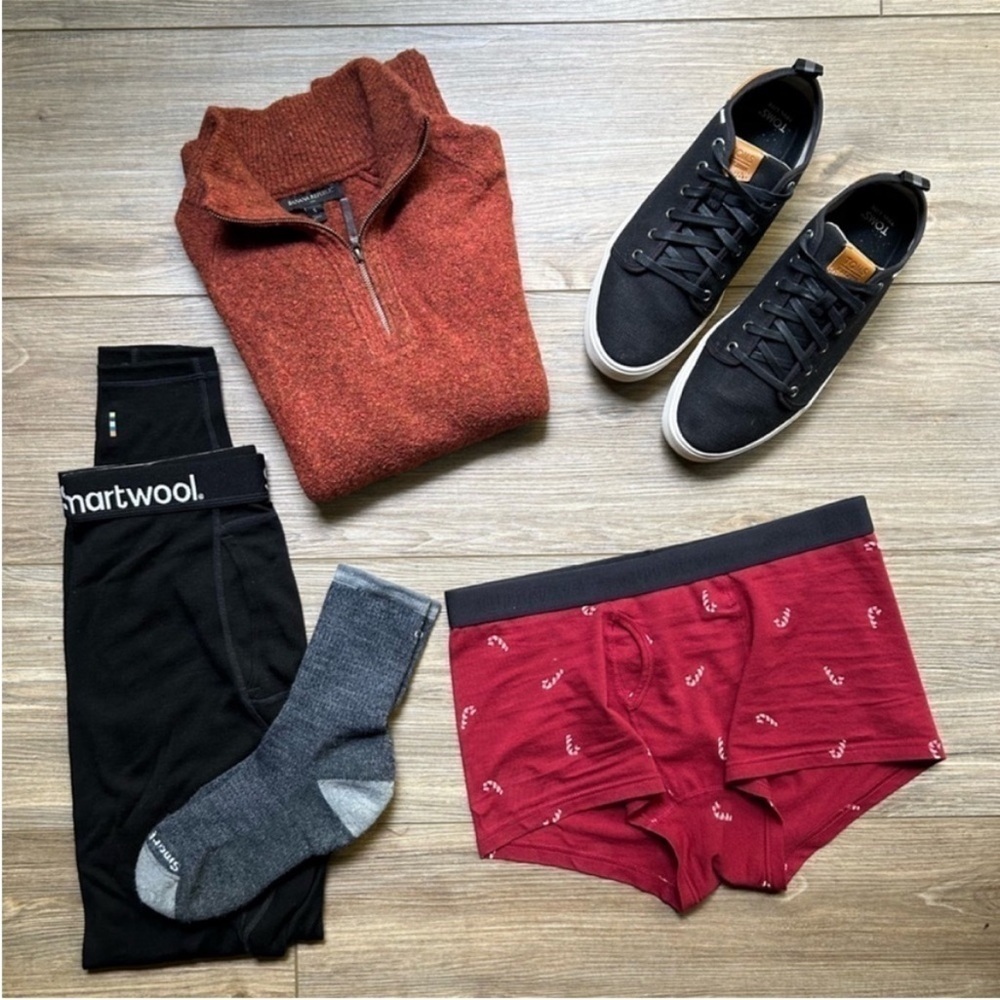 SOLD Outfit Bundle | BR Sweater, Smartwool Socks & Thermals, Boxers & CK Jeans